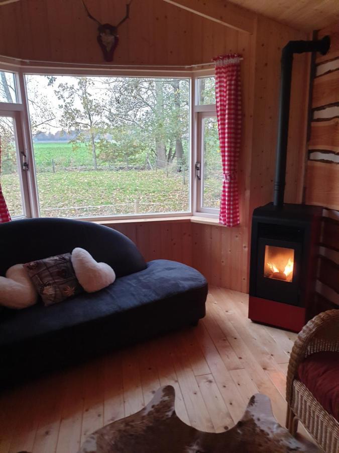 Apartamento Tiny House Het Reebokje Vriescheloo Exterior foto